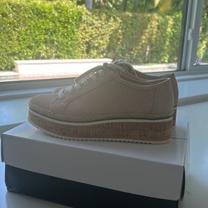 Dolce Vita Telah Sneakers